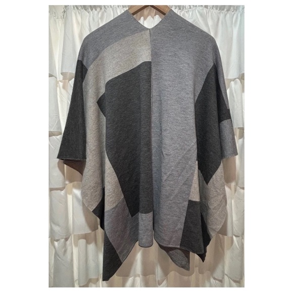 Eileen‎ Fisher 100% Merino Wool Poncho Cardigan Grey Colorblock Shaw Shrug Wrap - Picture 4 of 7